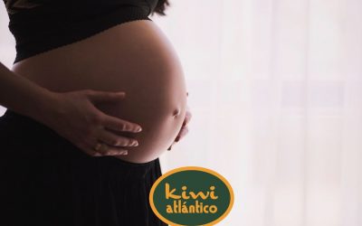 Por qué debes comer kiwi durante el embarazo